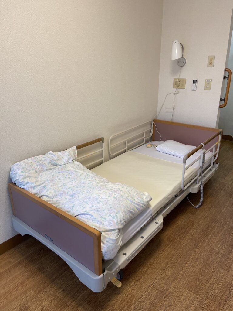 ケアライフ船橋居室設備介護用ベッド